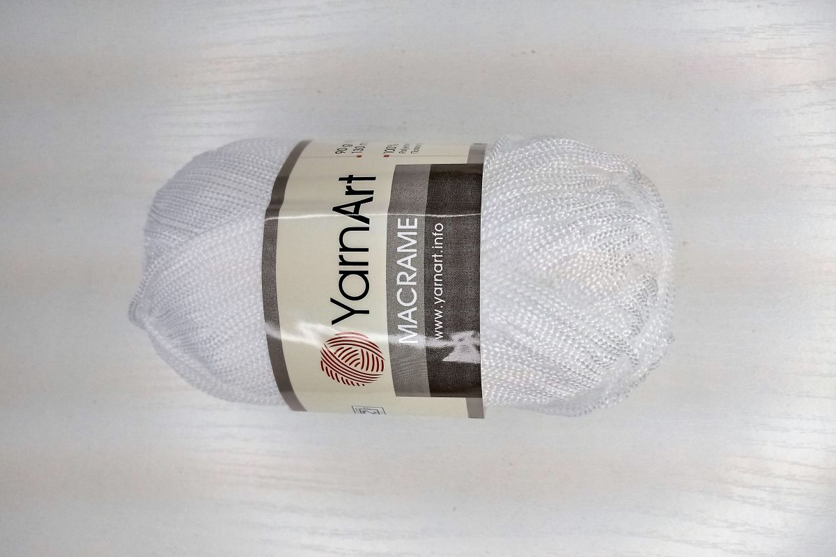 Sznurek poliestrowy YarnArt Macrame 1,5 mm -154 (biały)