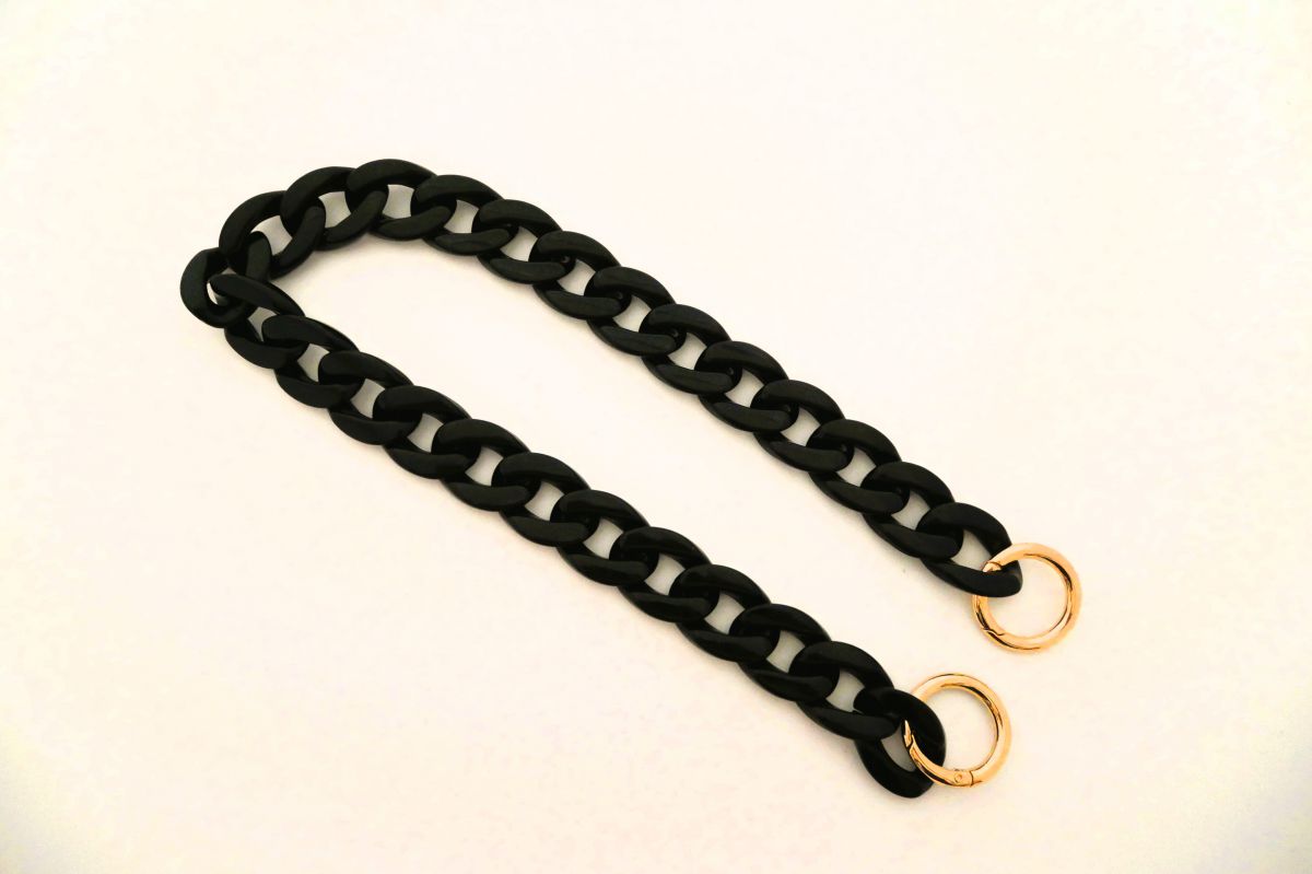 Łańcuch akrylowy czarny - 50 cm