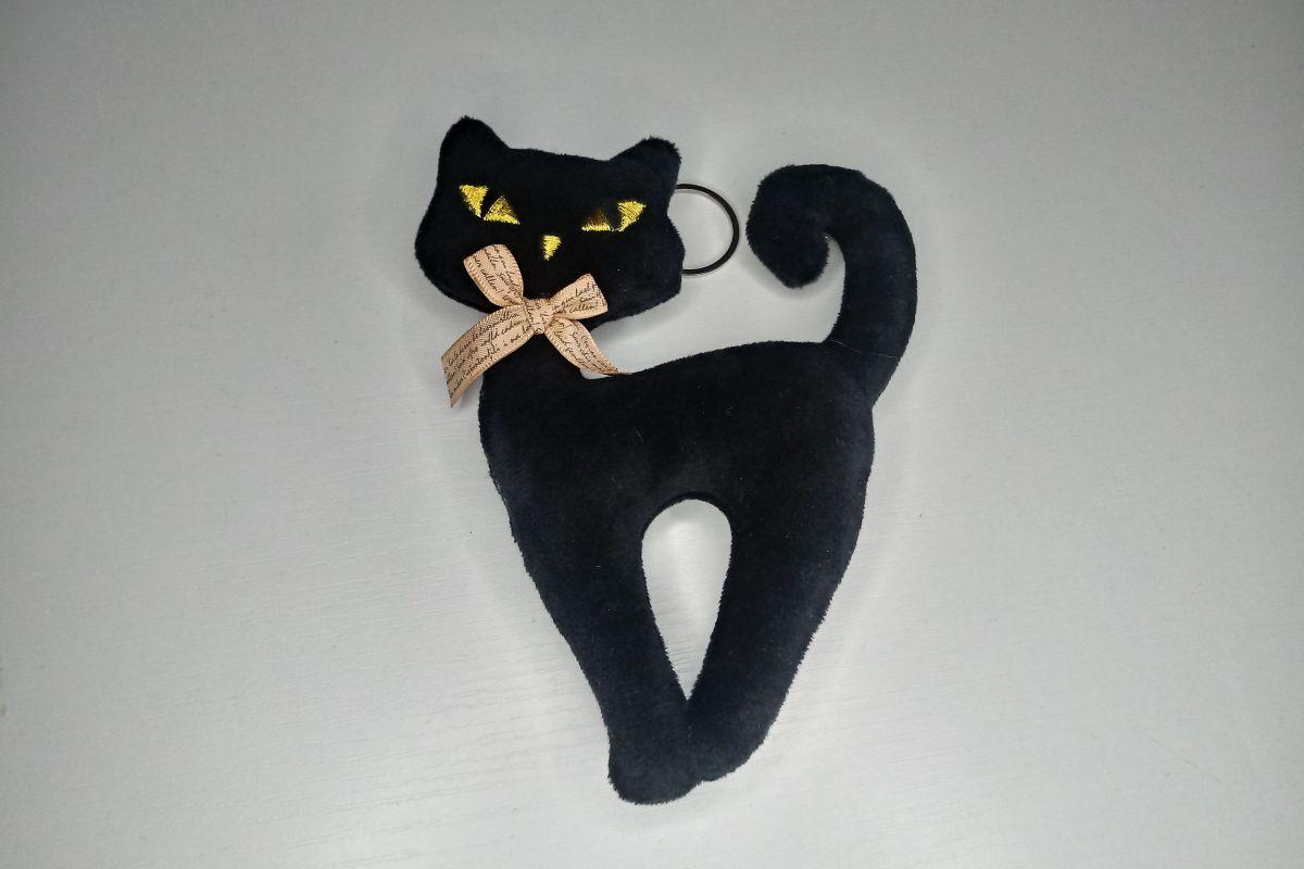 Breloczek  czarny  kotek