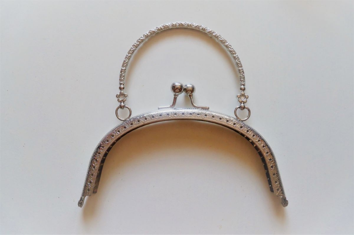 Bigle / rama metalowa torebki nikiel ( srebro ) - 16,2 x14 cm