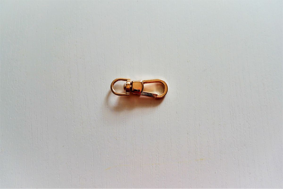 Karabińczyk metalowy różowe złoto  -  9 mm ( 4 szt )